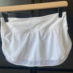 Lululemon Size 4 White Hotty Hot Skirt
